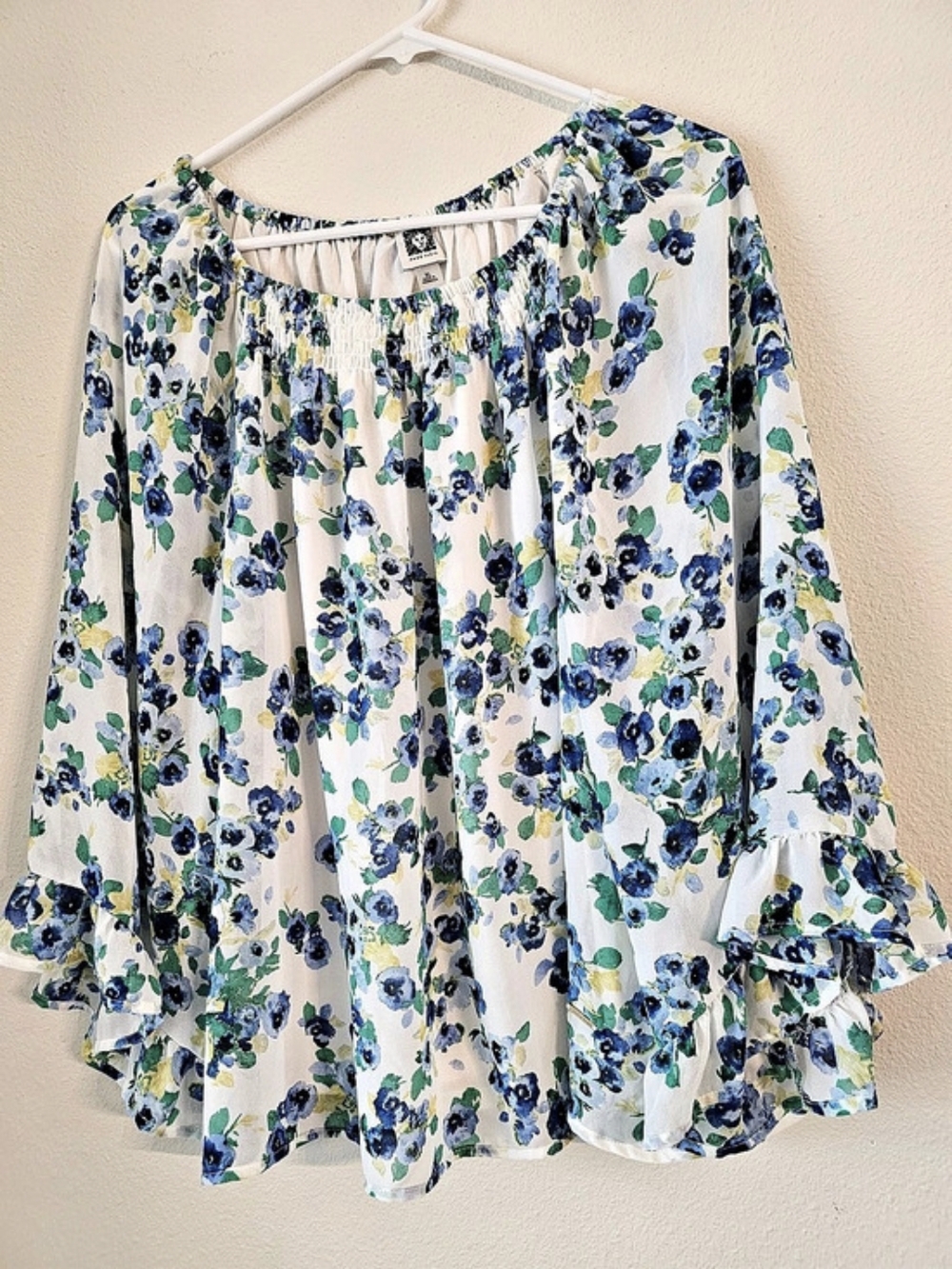 Anne Klein Floral Ruffle Sleeve Blouse in White & Blue XL